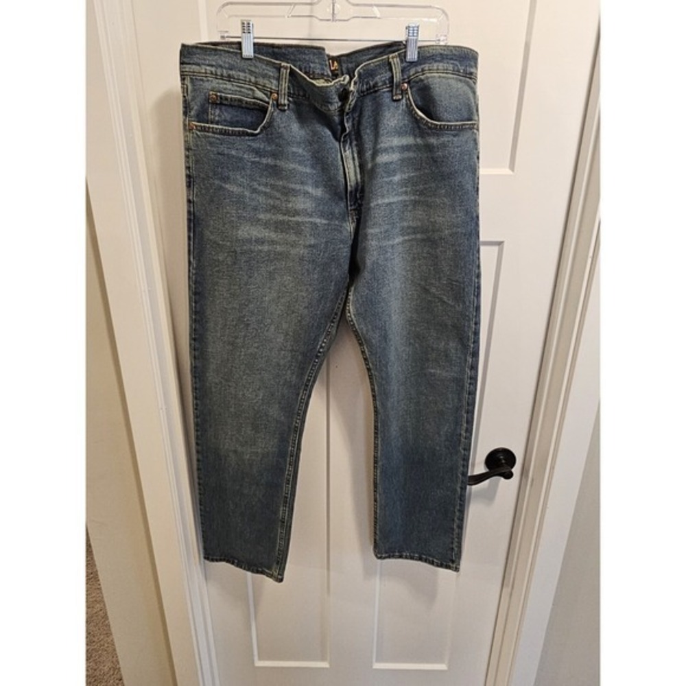 Wrangler Mens Jeans 40x30 Blue Denim Medium Wash Straight Leg Slim Fit